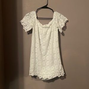 White mini lace shirt